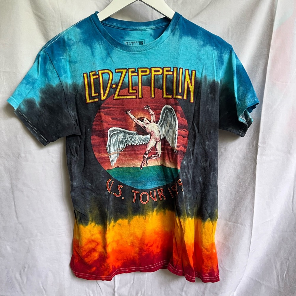 Women’s Tie-Dye T-Shirt